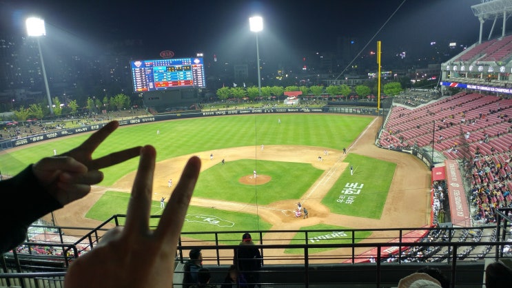 [야구 직관] 2019.04.19 기아타이거즈 VS 두산베어스 - 볼넷 때문에 볼암 걸릴 듯;;(feat 양현종 신인 때랑 똑닮은 김기훈ㄷㄷ)
