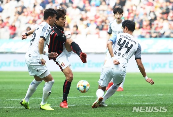 [현장] FC서울, 인천과 헛심공방 '0-0' 무승부... 선두탈환 실패