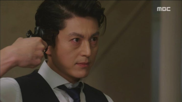  목숨을 걸어야 하는 게 사랑일까?...