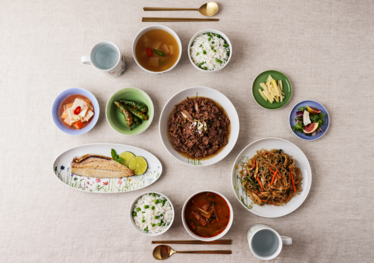  카라 와일드블룸 6인조 디너세트 & 꾸데끌라 앰플 & 덴티스테 센서티브 치약 왕영은의 톡 투게더에서 만나보자 :)