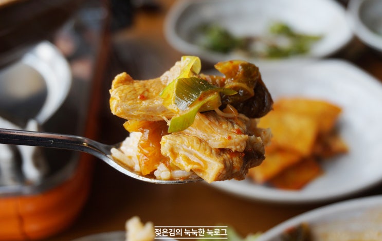 천안 두정동 밥집 , 홍익궁중전통 육개장으로 해결 천안 두정동 밥집 , 홍익궁중전통 육개장으로 해결