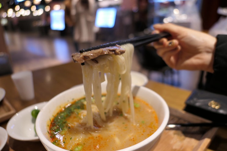  대구 동대구 신세계 면주방&괴물탕수육, 저.기.요 많이 먹는애들 처음 보셨어요?!