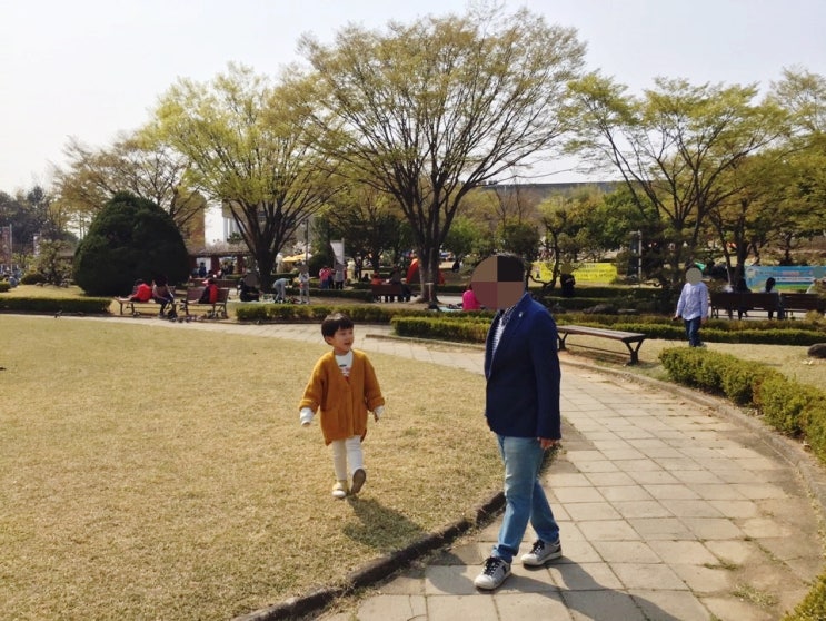  [광주] 광주 비엔날레 / 컬러드쟝리