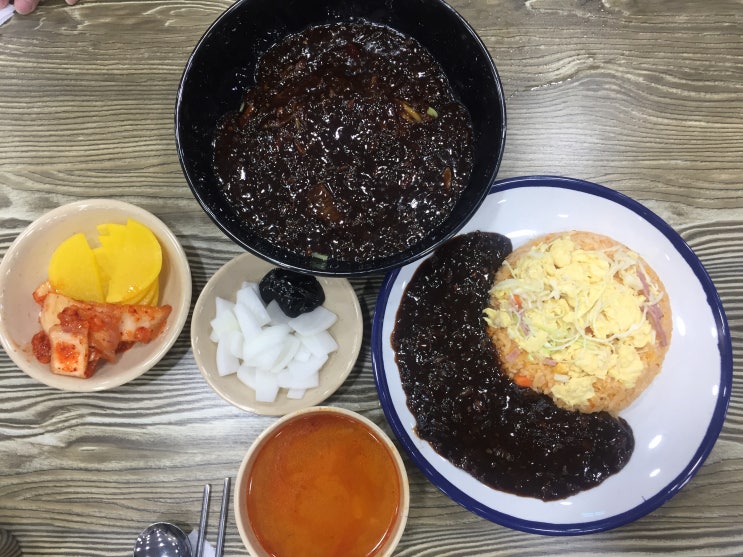  맛좋고 가성비 좋은 짜장 짬뽕 볶음밥 성북구 장위동 우리은행 동방고개 중국요리 전문점 '블랙' 아리산 짜장 2,000원 짬뽕 2,500원