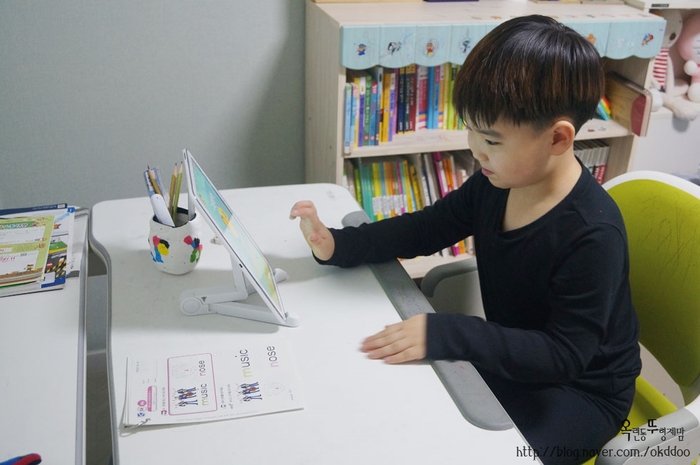  초등학습지 스마트구몬 학습으로 변함없이 열공중