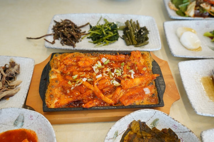 마곡사 맛집 서울식당 더덕산채정식으로 단골 예약각!