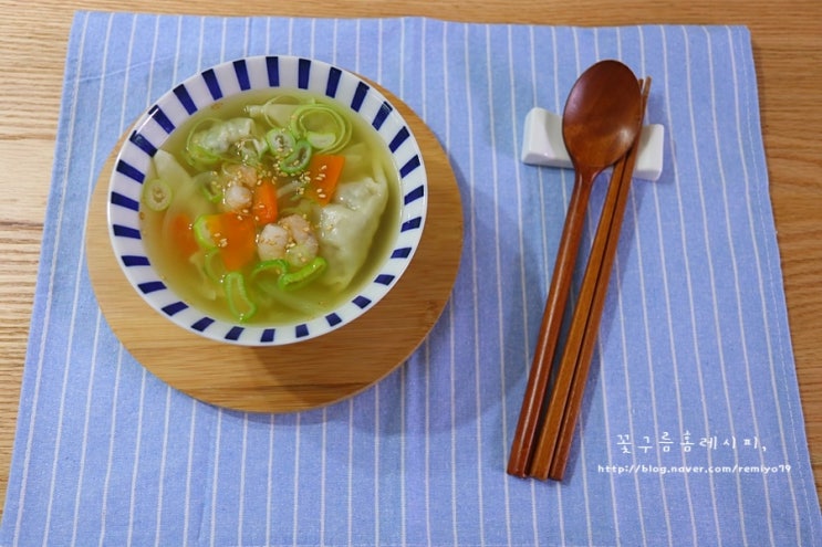  국물요리 쉽고 맛있게 내고 싶을때, 만두국 끓이기 청정원 쉐프의 치킨스톡