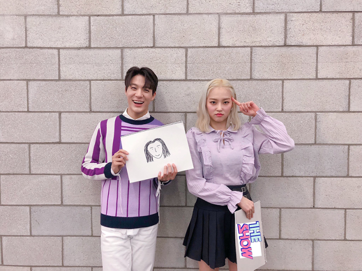  [Dear,peer] RIBBON FRILL BLOUSE With CLC 장예원