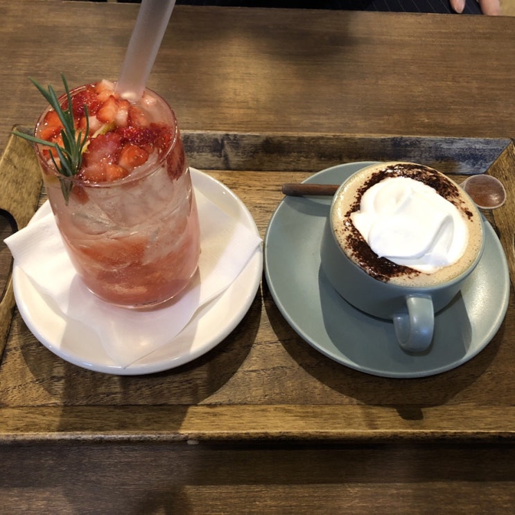  부천 신중동 예쁜카페 소소취향 :)