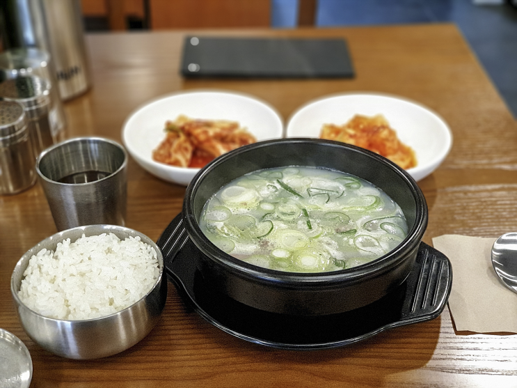  [인사동 맛집] 담백한 국물에 친절한 가게_인사동국밥