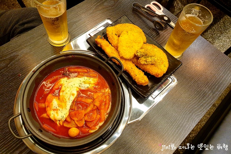  열혈사제 30cm오징어튀김 우리동네 열정분식소에서 찍었어요ㅋ