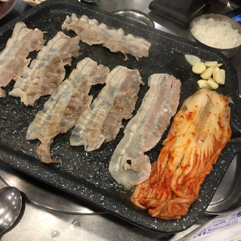 [4호선 수유역 / 쌍문역 맛집] 강북구청 가성비 좋은 맛집 유정 돈데이 대패삼겹살 먹고왔어....