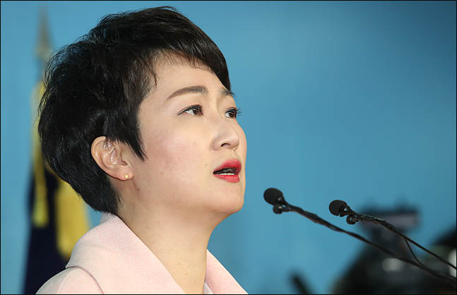  이언주 의원 탈당, 보수대통합의 물꼬 돼야 한다.