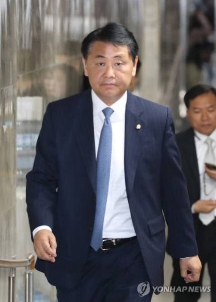 김관영, '사보임' 강행 시사…"오신환 만나 최대한 설득할 것" 사보임 뜻 김관영, '사보임' 강행 시사…"오신환 만나 최대한 설득할 것" 사보임 뜻