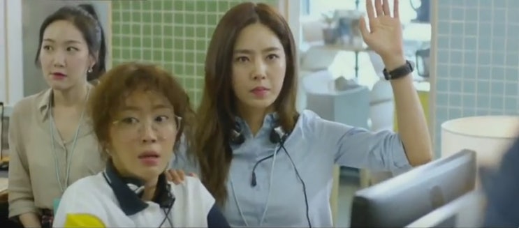  강예원 한채아 영화 비정규직 특수요원 리뷰
