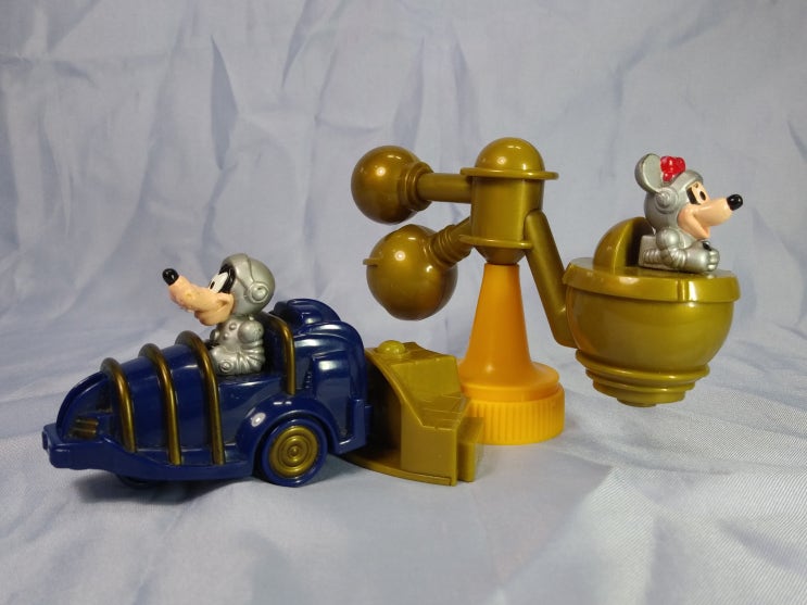 1999년 맥도날드 해피밀 토이 디즈니 투모로우 랜드 - 구피 슈팅 카와 미니 마우스 회전 캡슐