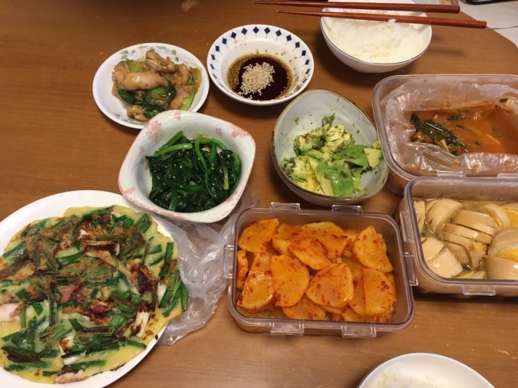  반찬만들기: 닭고기청경채볶음, 부활절예배, 영미효과, 쵸지로, 악마는프라다를입는다, 메르카리 옷 팔림
