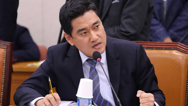  오신환 "사개특위 사보임 거부에 김관영 원내대표