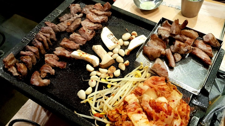 하남돼지집 특별한판(항정살, 갈매기살, 가브리살), 도시락 김치볶음밥