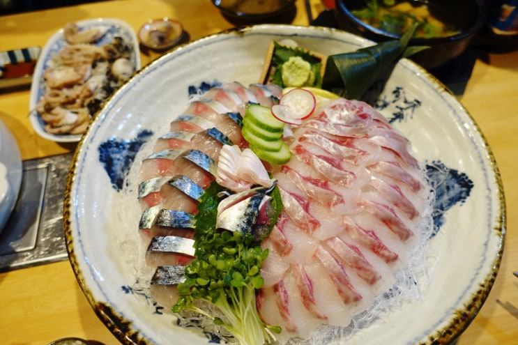  상암동 맛집<상암해물>끝내주는 고등어회와 대왕 조개전골 with 팔도소주