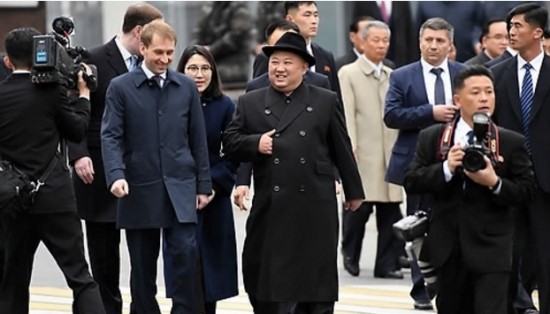 김정은-푸틴, 오늘 낮 첫 정상회담…비핵화·경협 논의 관측  