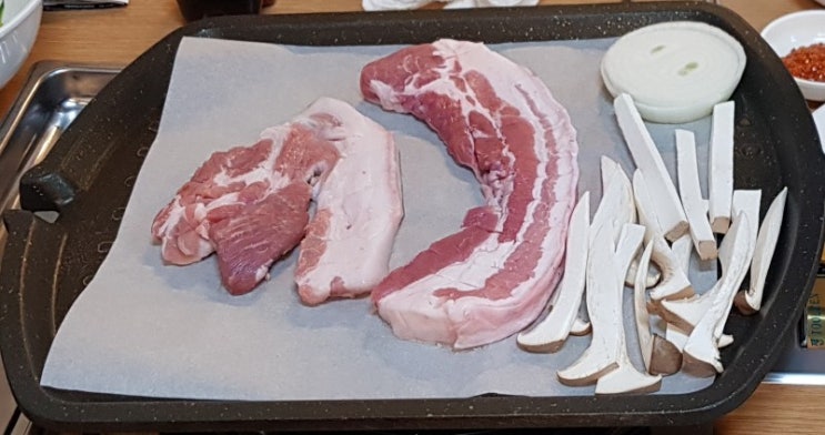  성남, 중앙동, 신흥역 고기집-장수대성리보물촌 꺼먹돼지