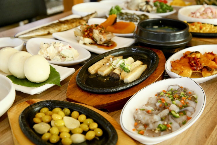  대부도 솔밭횟집 20년 전통은 착한 재료와 바다뷰 때문이죠