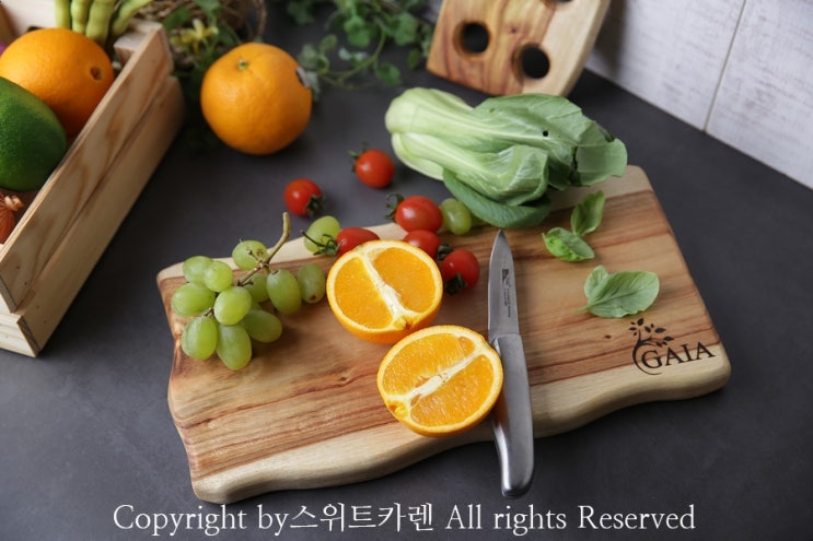  가이아우드 수제 캄포도마 플레이팅도마로 활용하죠.