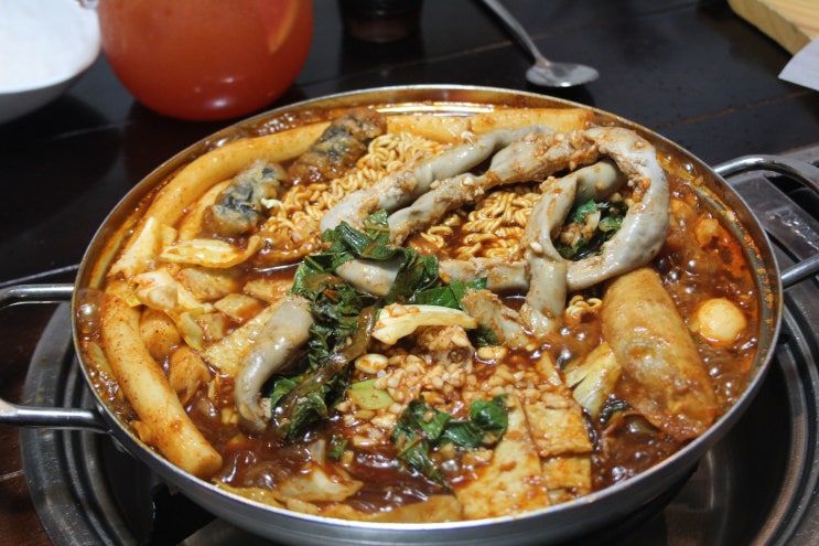  서울 명동 맛집, 가성비 최고의 곱창 떡볶이