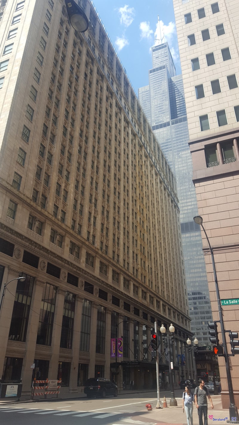 시카고 여행] 미국 시카고 여행 2일차: 시카고 공공 예술 작품 투어, 버킹험 분수와 체이스타워, 미국 3대 커피 인텔리젠시아 커피  방문기 : 네이버 블로그