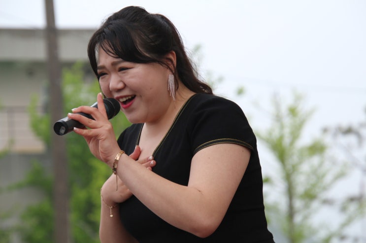  가수 문지현