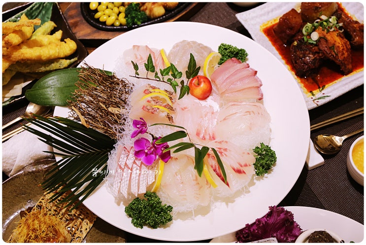  천지연폭포 맛집 신선한 회를 먹고 싶다면