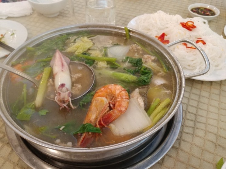  다낭맛집- 부모님도 좋아하신 동즈엉 레스토랑의 베트남요리 DONG DUONG
