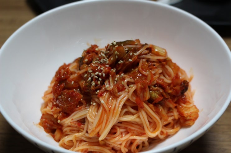  [권주부 요리]들기름 김치비빔국수 레시피