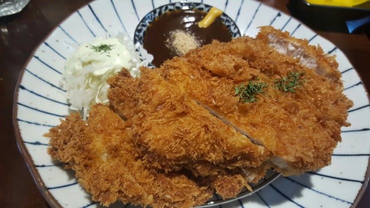  [강동구청역맛집/부리나케]위치가 안습이지만 가성비 좋았던 돈까스와 냉모밀.