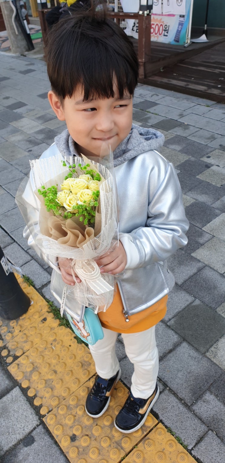  유라누나 만나기(기가지니 동화책읽어주기)