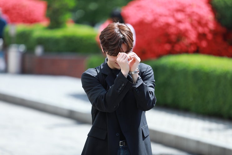  [ 황민현 고화질 사진모음 ] 190427 해피투게더 스페셜MC 녹화 출근길 #1