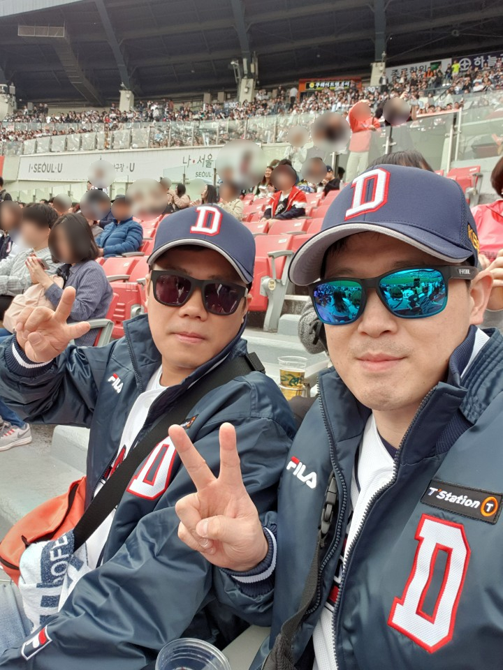  잠실야구장 직관  [레드석 105블럭 10열 시야]