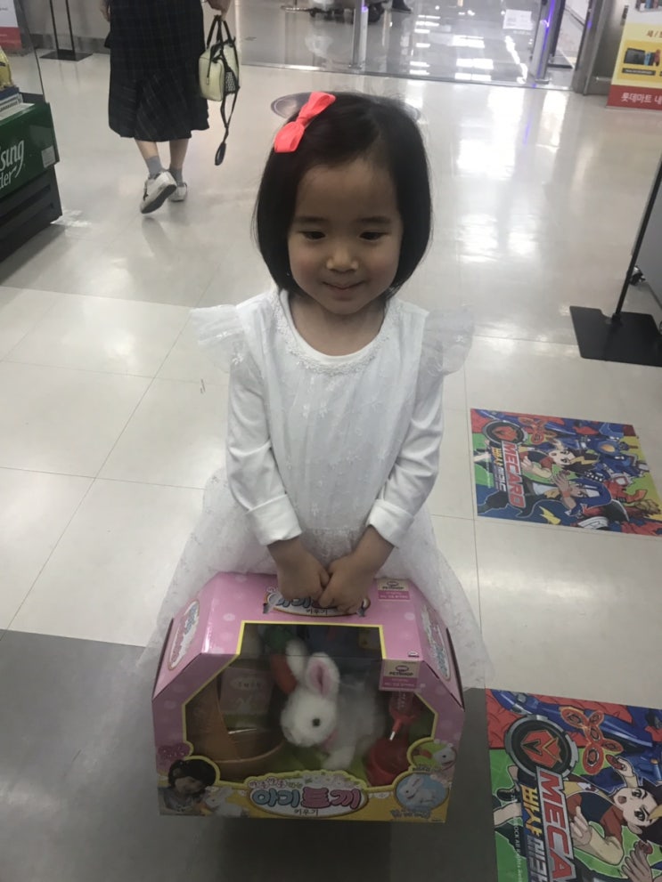  제이 5살 3-4월: 유치원 생일파티, 어린이도서관, 신데렐라 뮤지컬