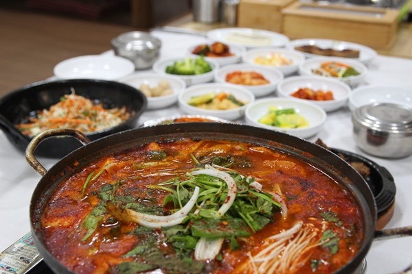  단양쏘가리매운탕 겁나맛있는 "어부명가" 우와!~^^