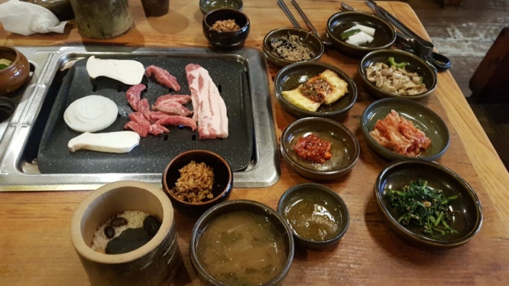  명동맛집 오우가 대통밥, 쌈밥전문점