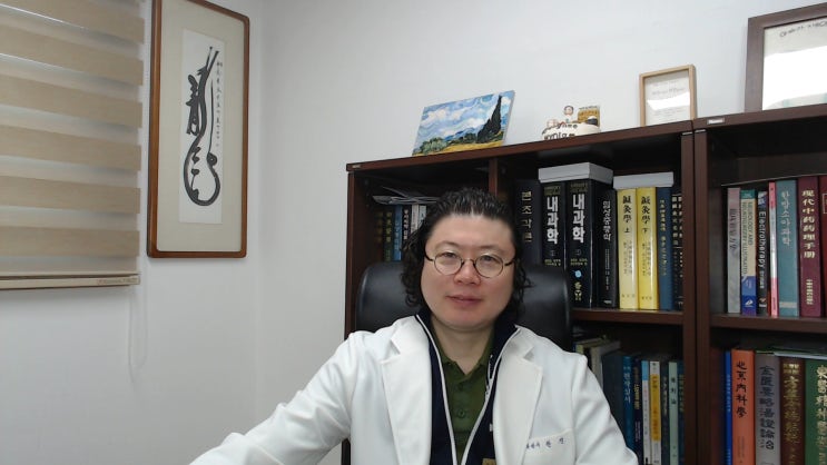  허리 통증 이유없이 아플때