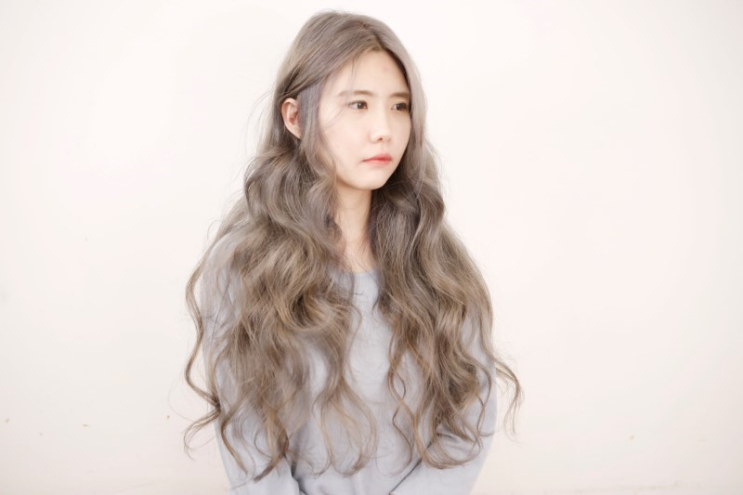  긴머리 애쉬그레이 염색 손상없이 도전했어요