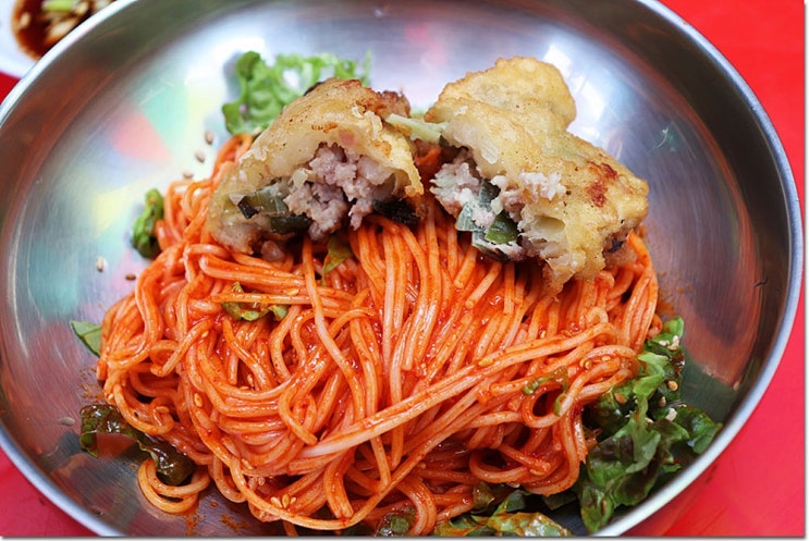  동묘시장 맛집 황학동벼룩시장 임원희 고기튀김 비빔국수