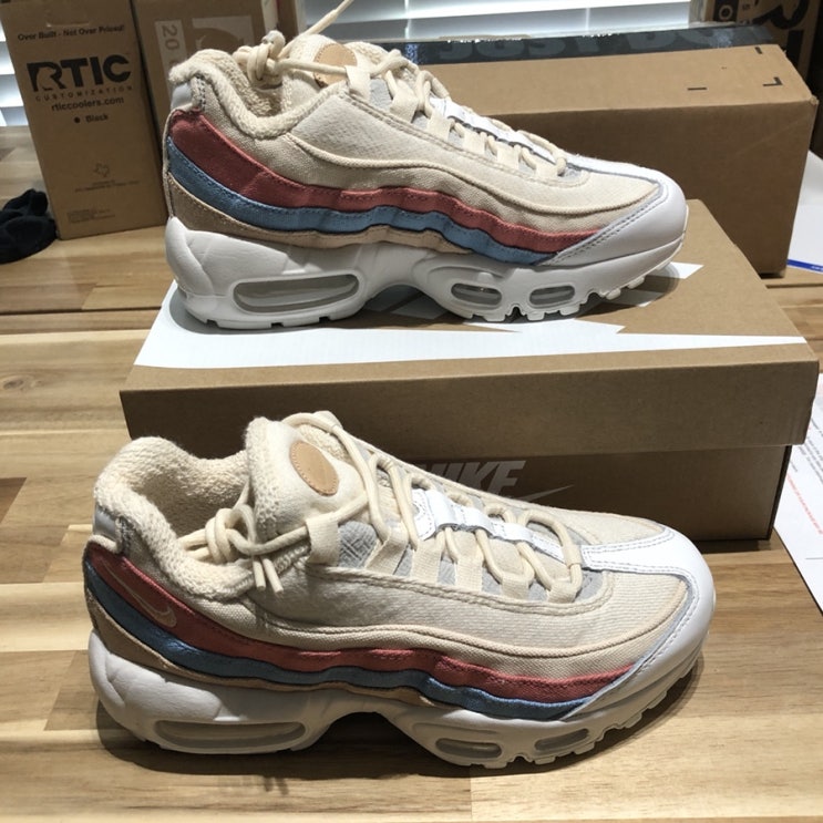  “나이키 에어맥스 95 QS” 크림슨틴트! 핫해하태!!!