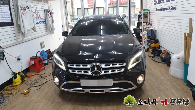  벤츠 GLA 9인치 QBIG 모니터 아틀란 네비 장착