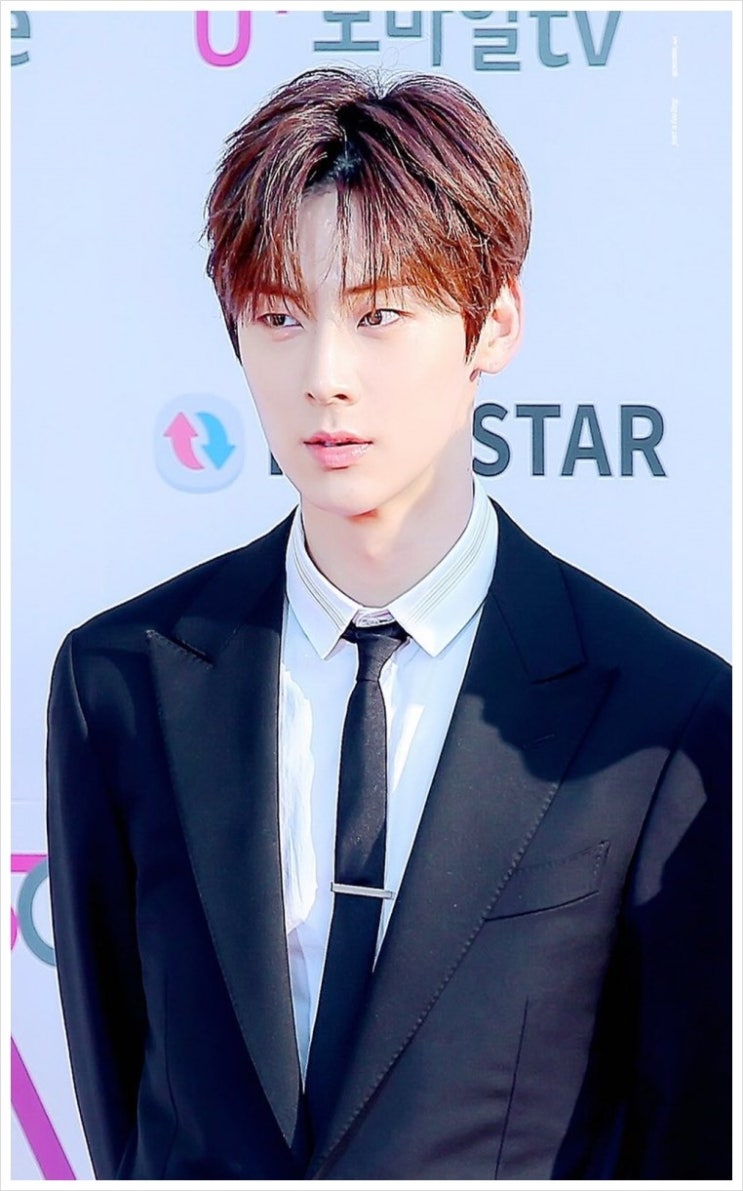  Wanna One (워너원) & 뉴이스트 (NU'EST) - 민현 (Min-Hyun) | 황민현 Hwang Min-Hyun/6