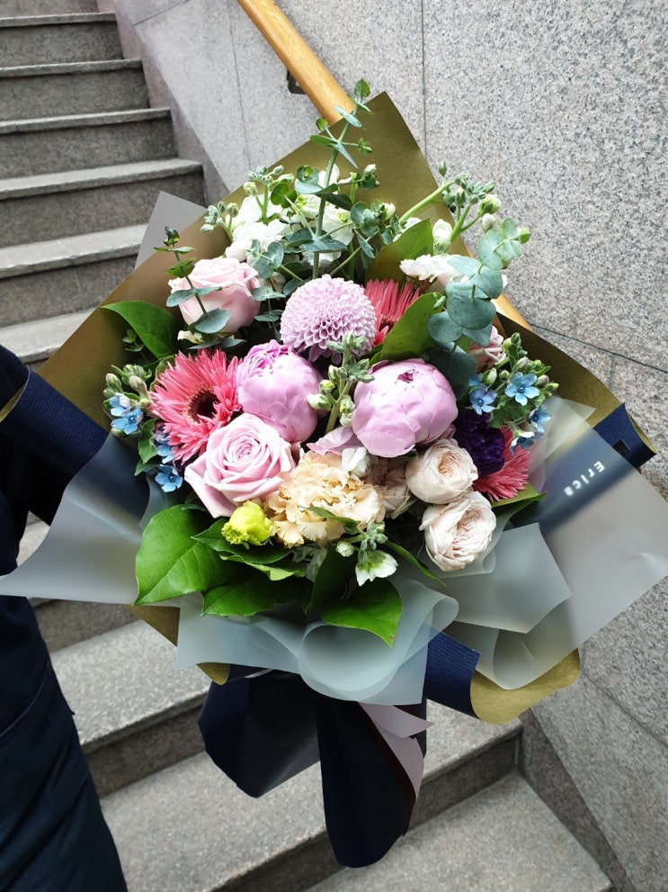  [시청역꽃집, 명동꽃집]명동 에리카 플라워 을지로점에서 만든 꽃다발