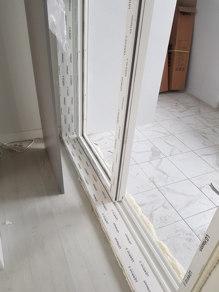  울산 롯데캐슬 방충망 모헤어 교체 전문시공능력 보유한 롯데하우징입니다!