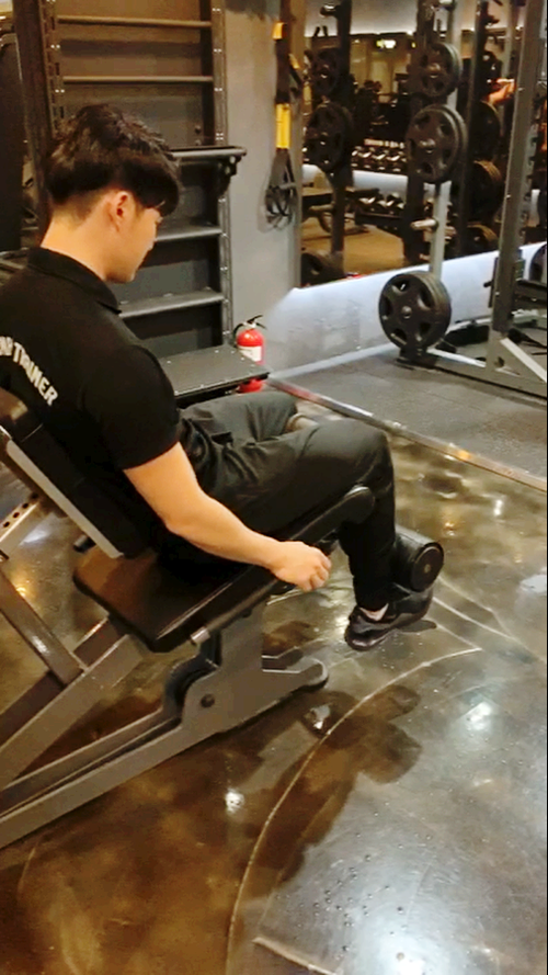  대치동 헬스장 MN 최영준의 레그 익스텐션